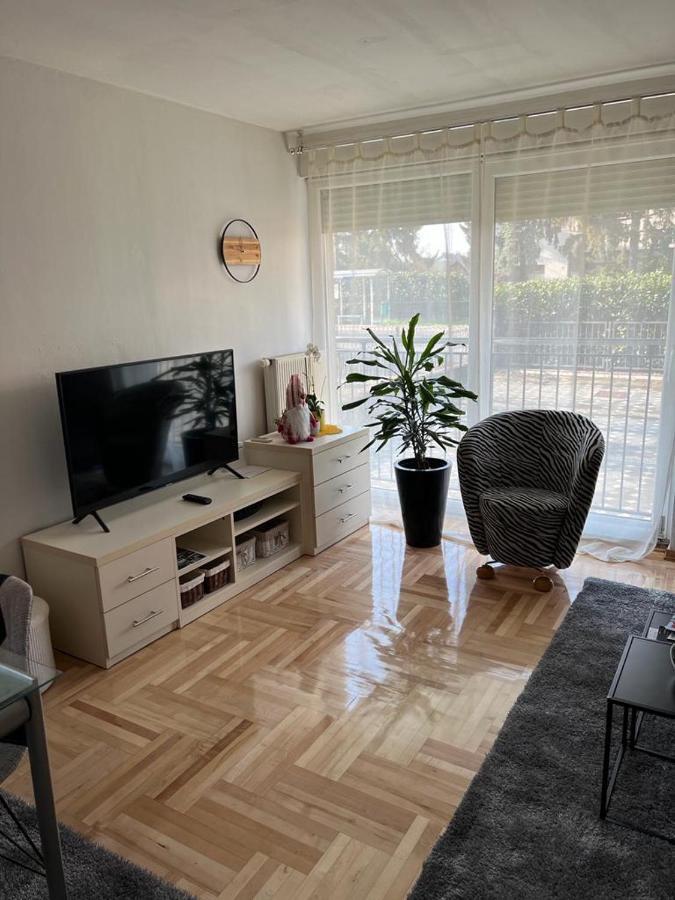 Apartman West - Private Parking Place Zagreb Eksteriør billede